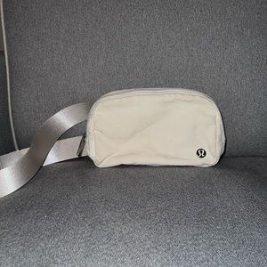 Lulu Lemon Sling Bag